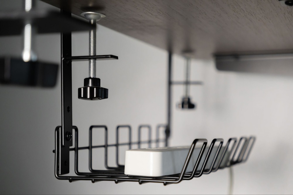 Ergonomic Fine-Tuning & Cable Management